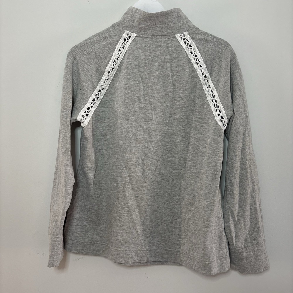 Lilly Pulitzer Skipper Popover Seaside Gray White Lace 1/2 Zip Pullover Large - Picture 3 of 11
